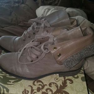 Women casual boots